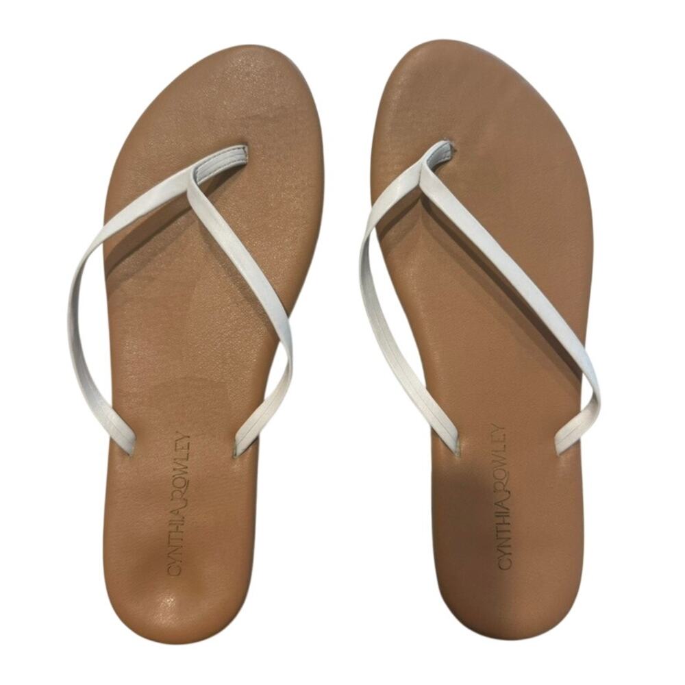 Cynthia Rowley Basic Flip Flops in White/Tan, Size 9